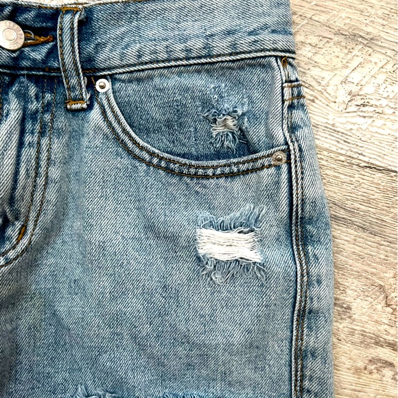 BDG Urban Outfitters girlfriend high rise denim shorts - Picture 2 of 8